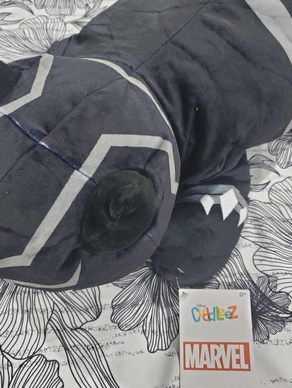 Marvel Black & Silver Venom-Inspired Cuddlez Plush